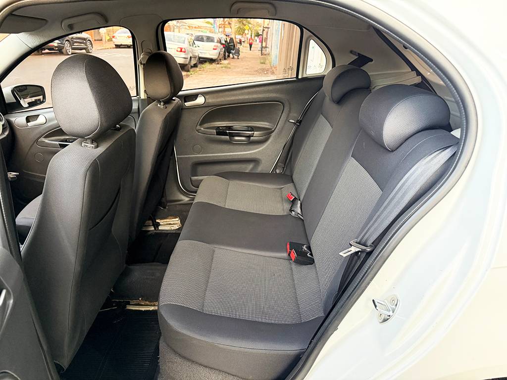 VOLKSWAGEN GOL