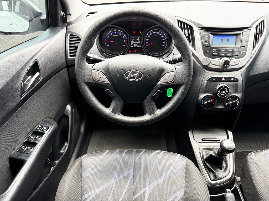 HYUNDAI HB20