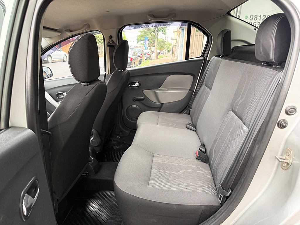 RENAULT LOGAN