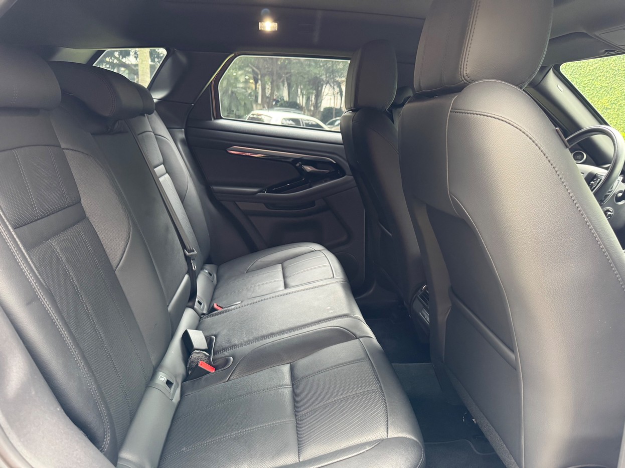 Car Image 11