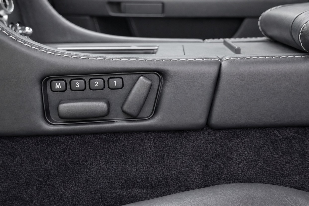 ASTON MARTIN VANTAGE 4.7 V8 32V