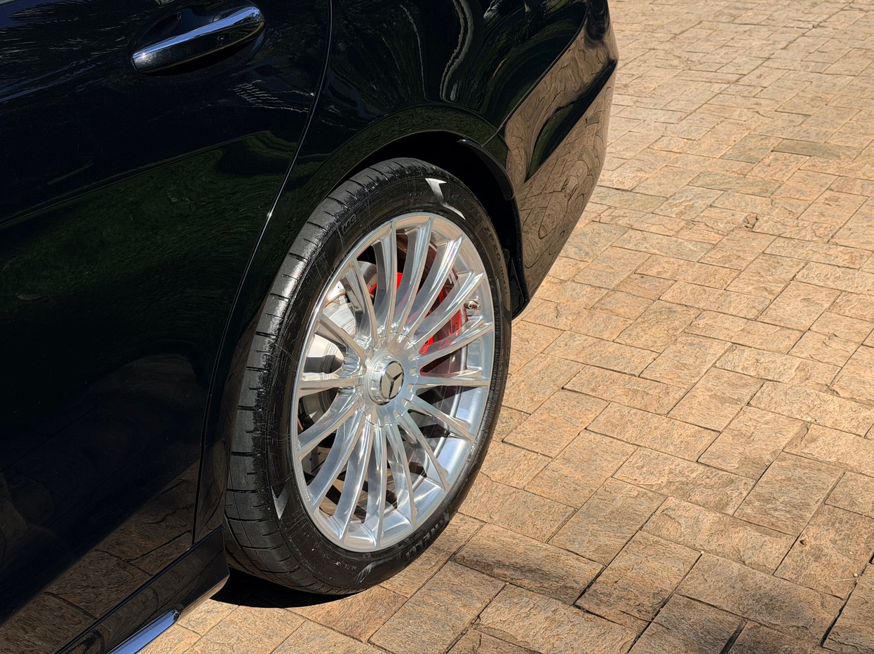 MERCEDES-BENZ S 65 AMG 6.0 V12 BI-TURBO