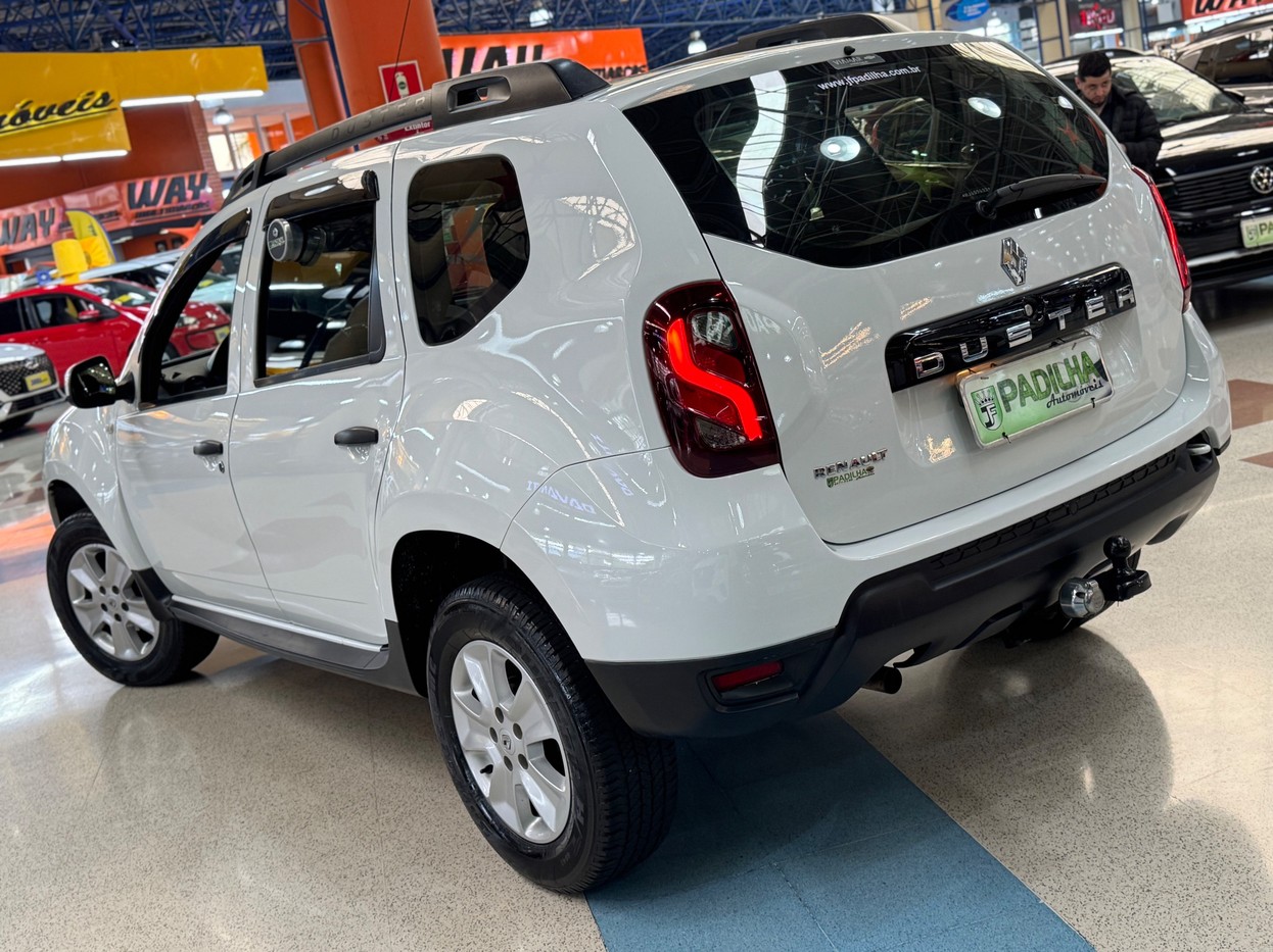 RENAULT DUSTER