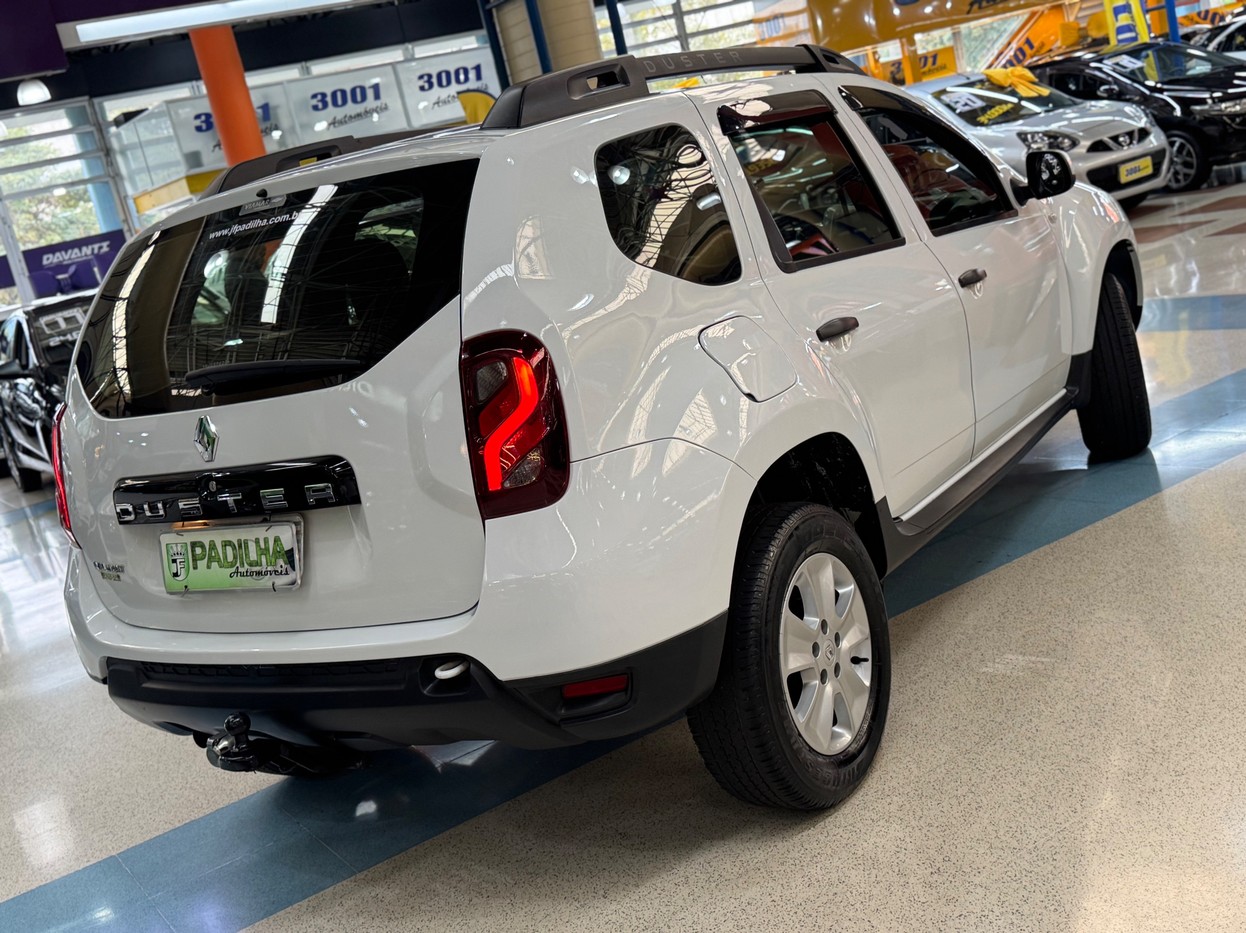 RENAULT DUSTER