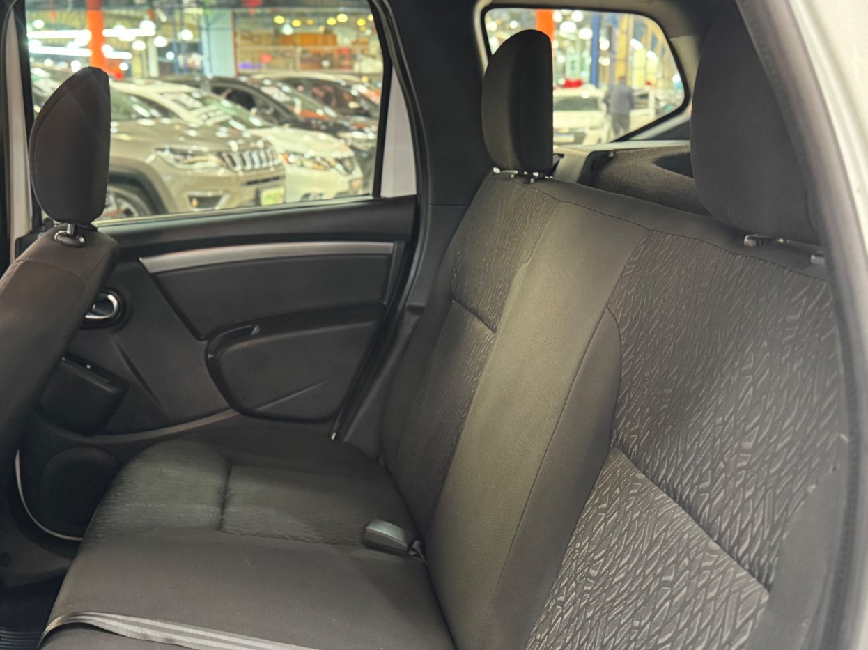 RENAULT DUSTER
