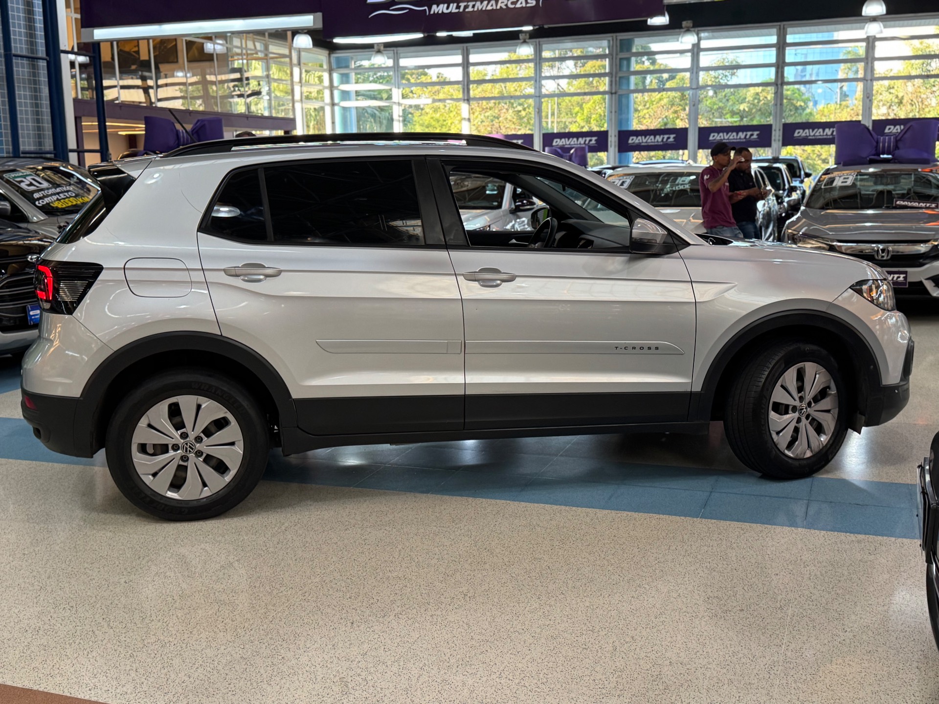 VOLKSWAGEN T-CROSS