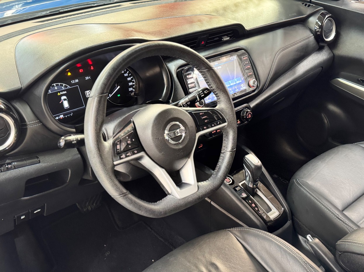 NISSAN KICKS
