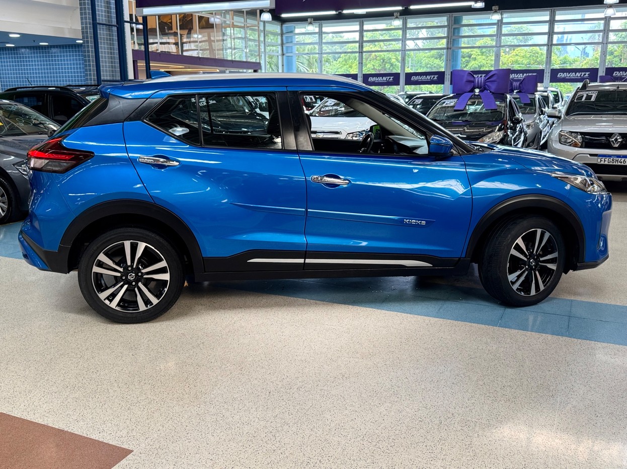 NISSAN KICKS