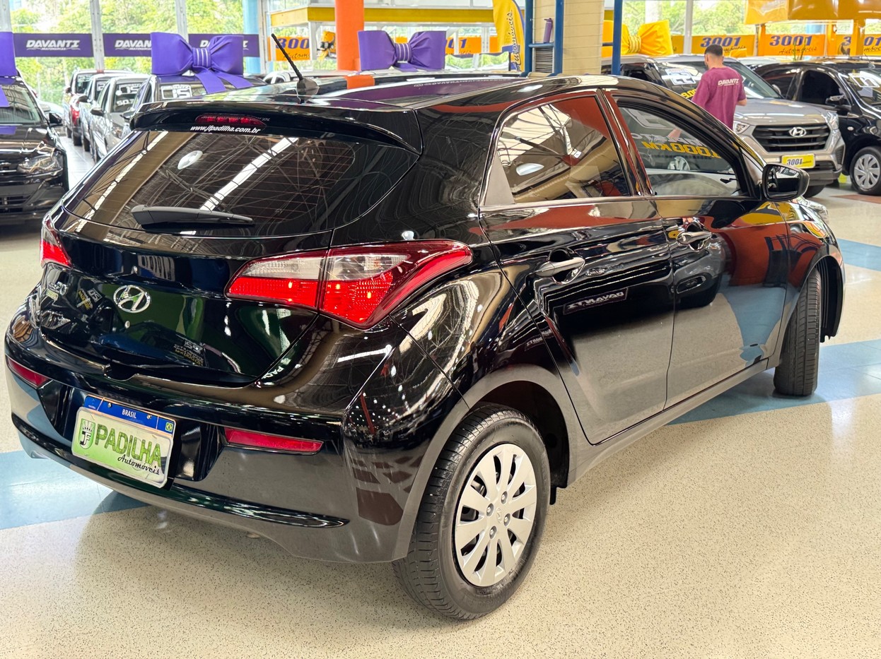 HYUNDAI HB20