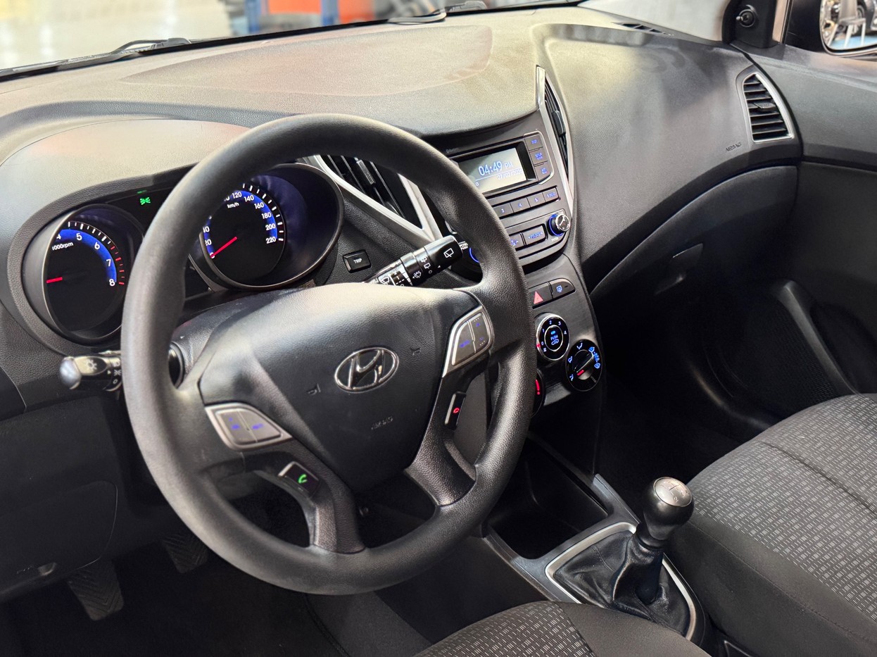 HYUNDAI HB20