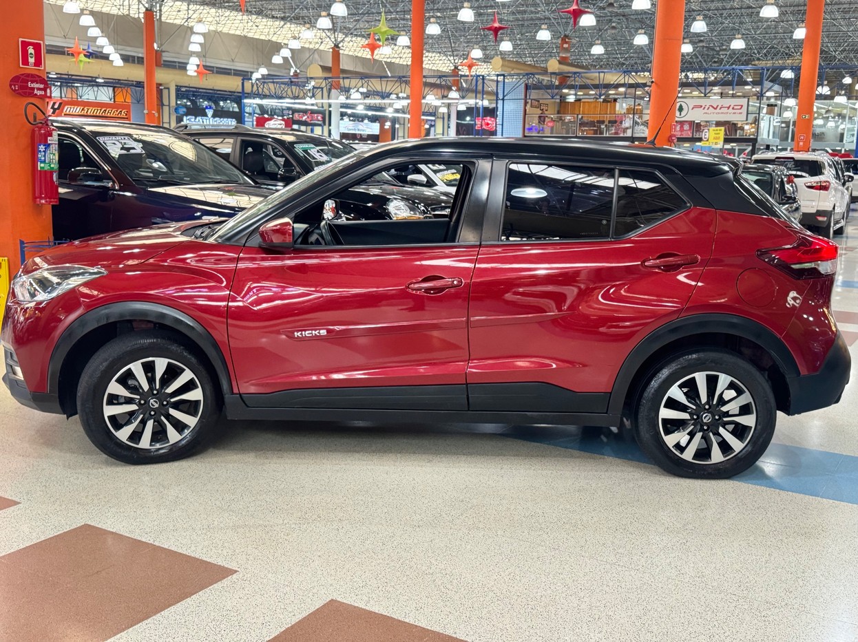 NISSAN KICKS