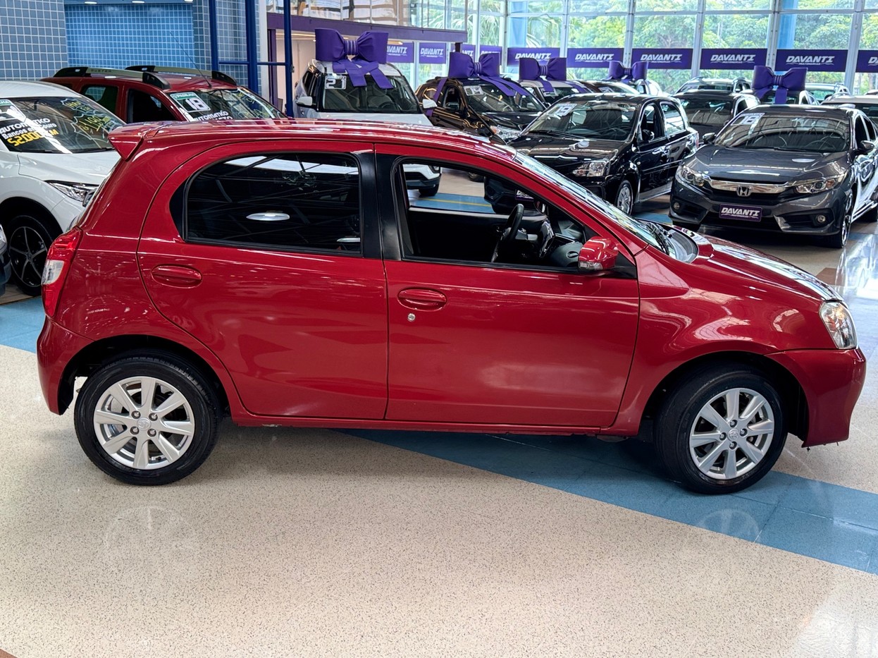 TOYOTA ETIOS
