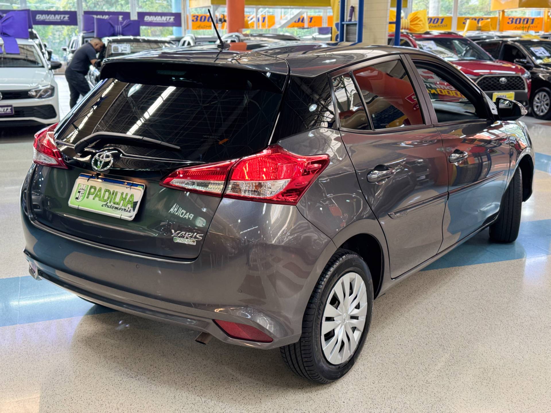 TOYOTA YARIS