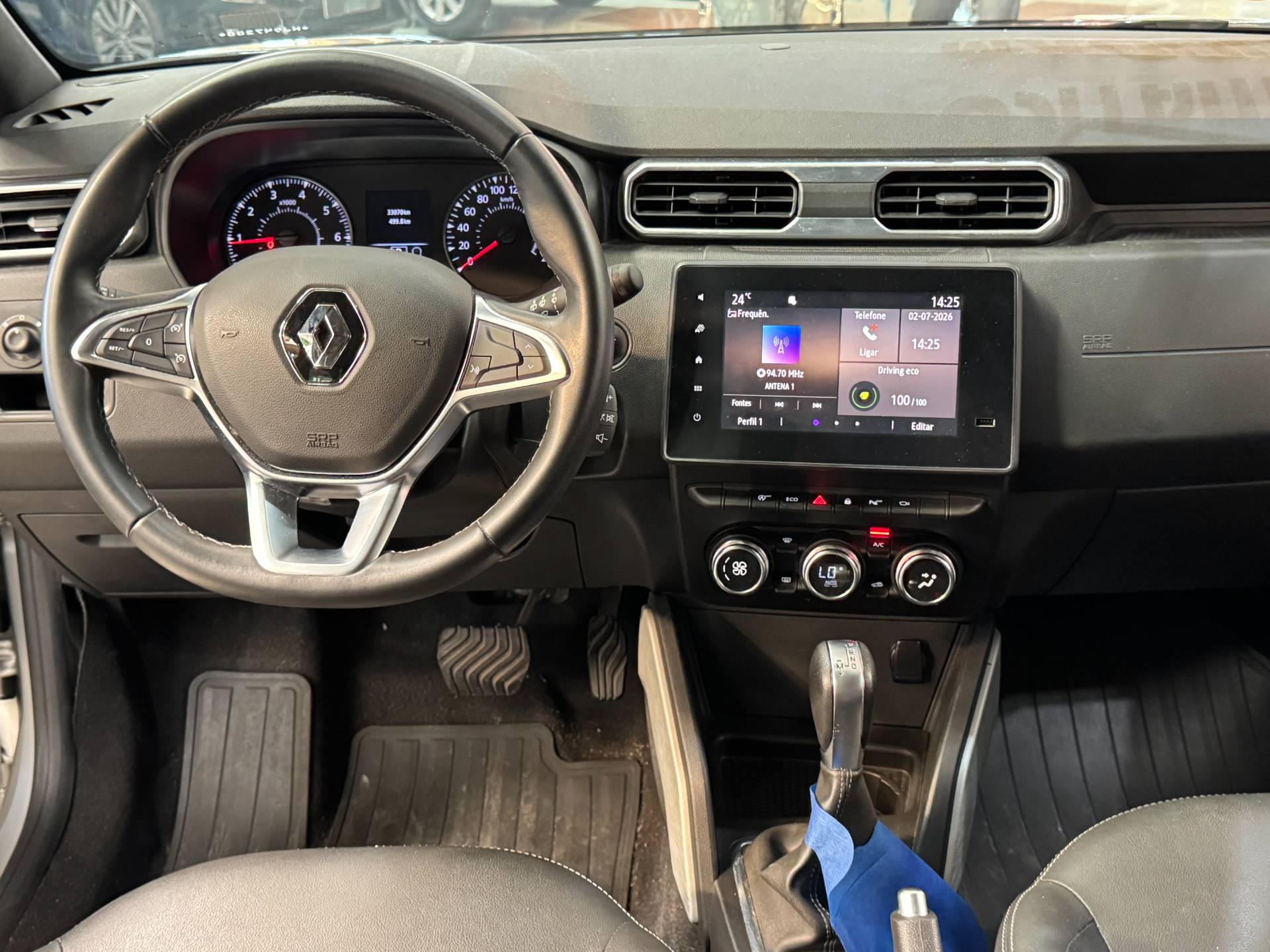 RENAULT DUSTER