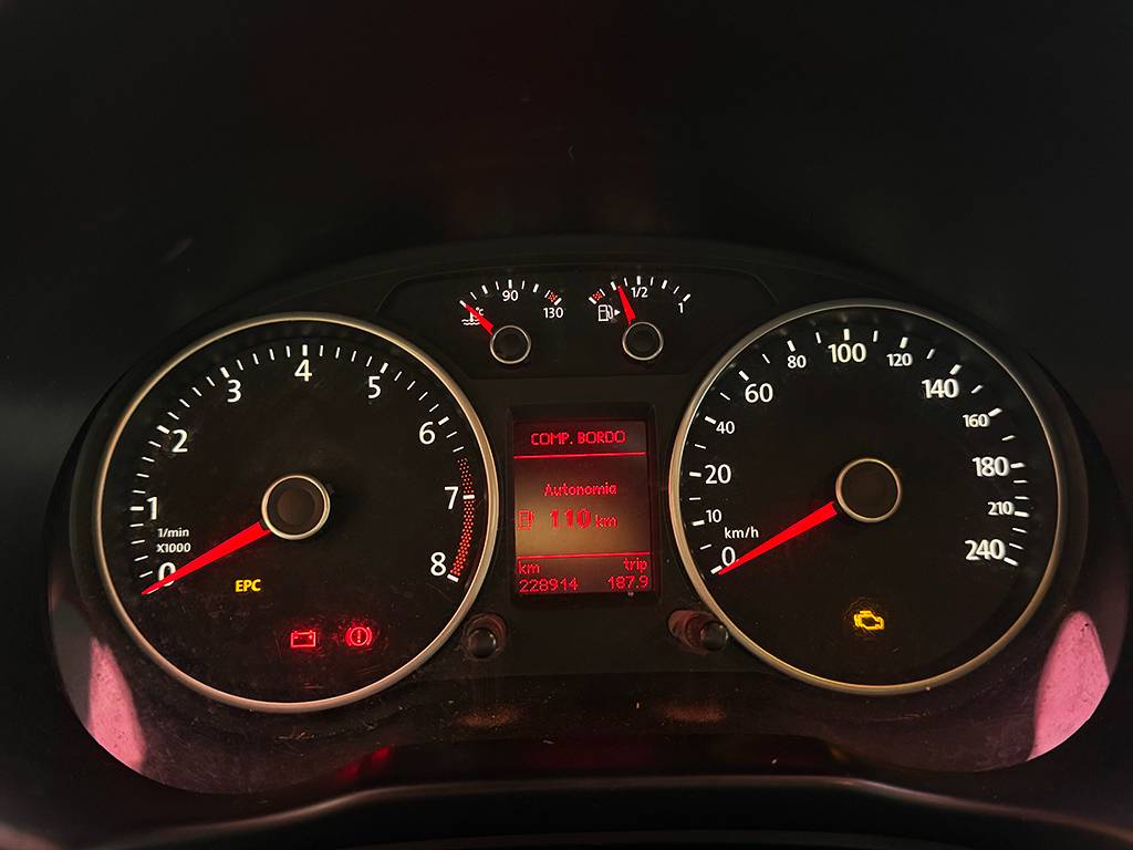 VOLKSWAGEN SAVEIRO