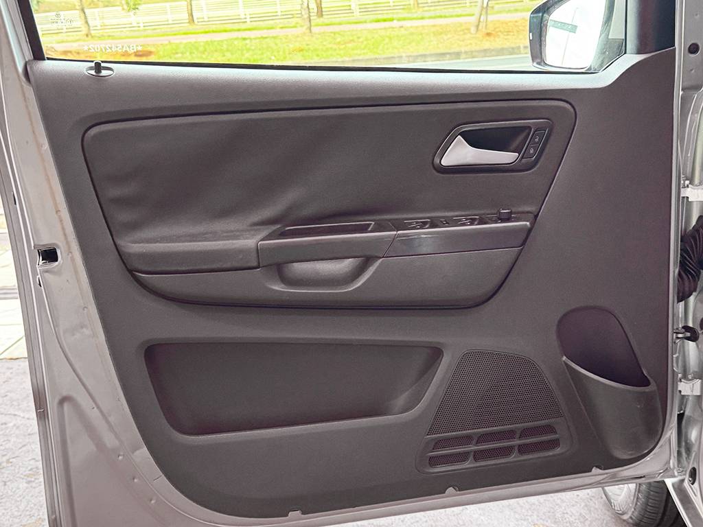 VOLKSWAGEN SPACEFOX