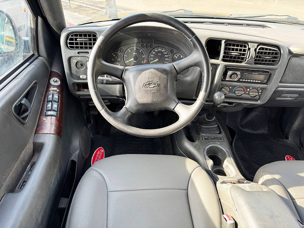 CHEVROLET S10