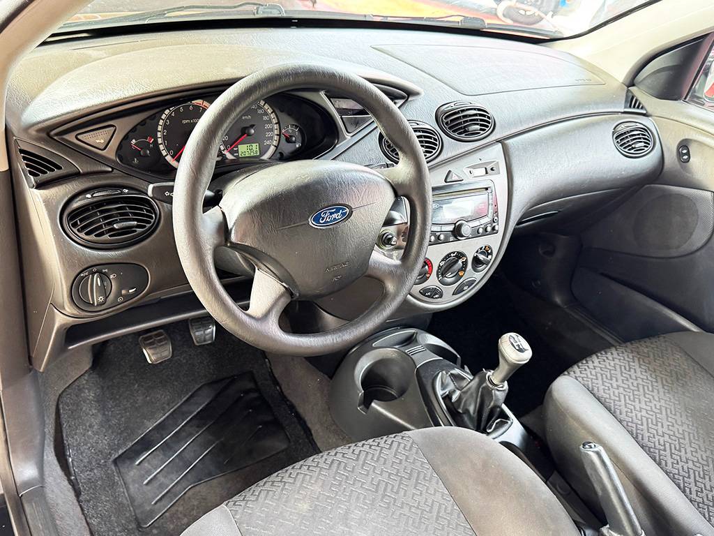 FORD FOCUS