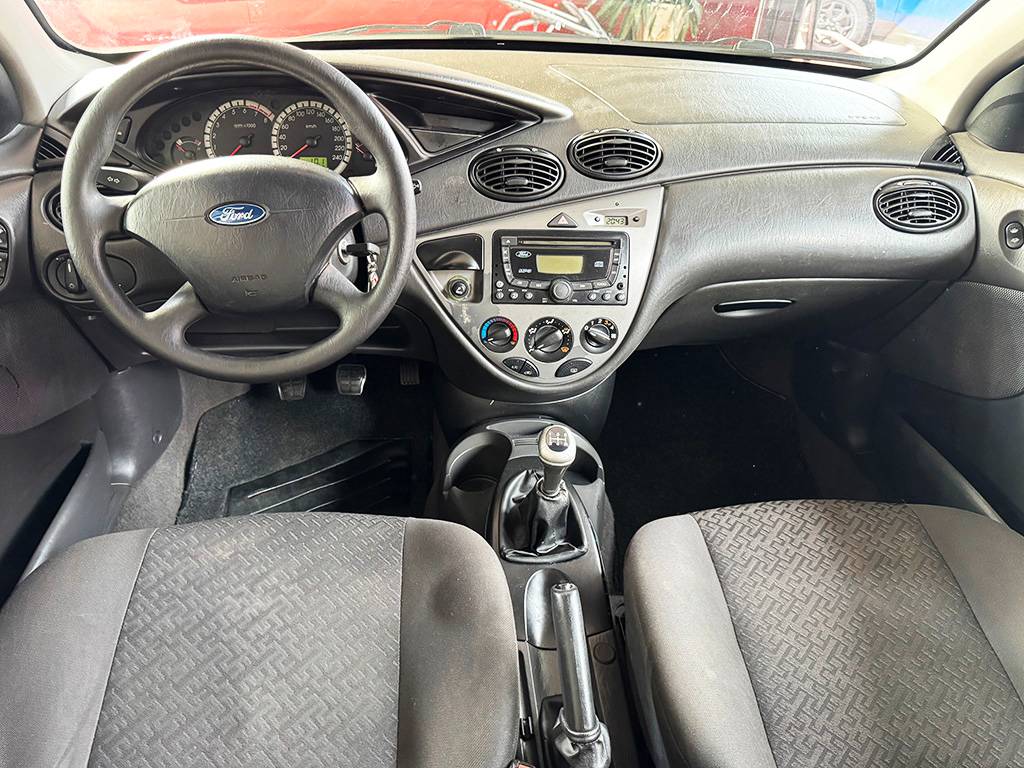 FORD FOCUS