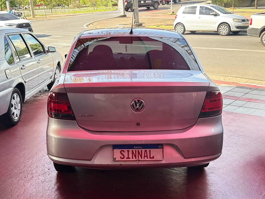 VOLKSWAGEN VOYAGE
