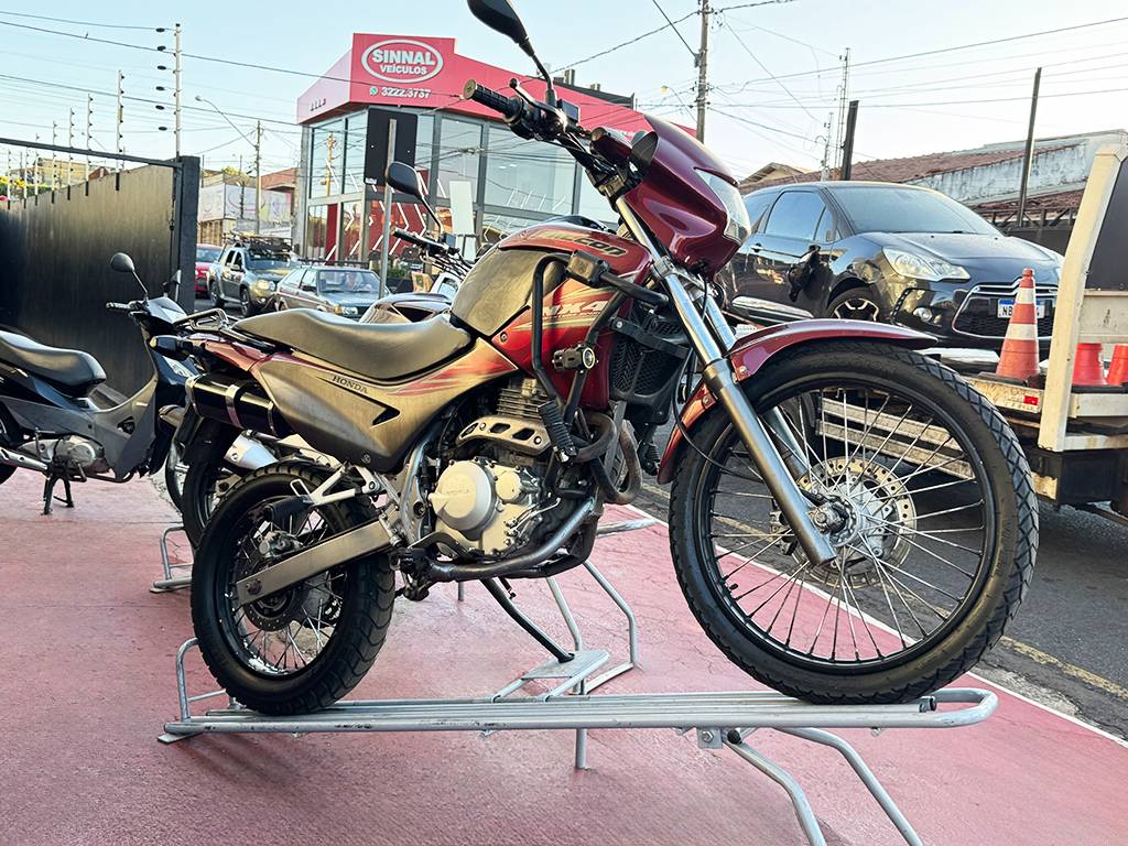 HONDA NX4 FALCON