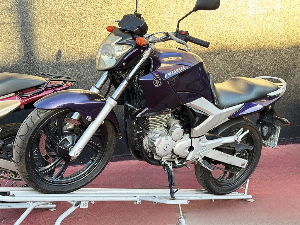 YAMAHA FAZER YS 250