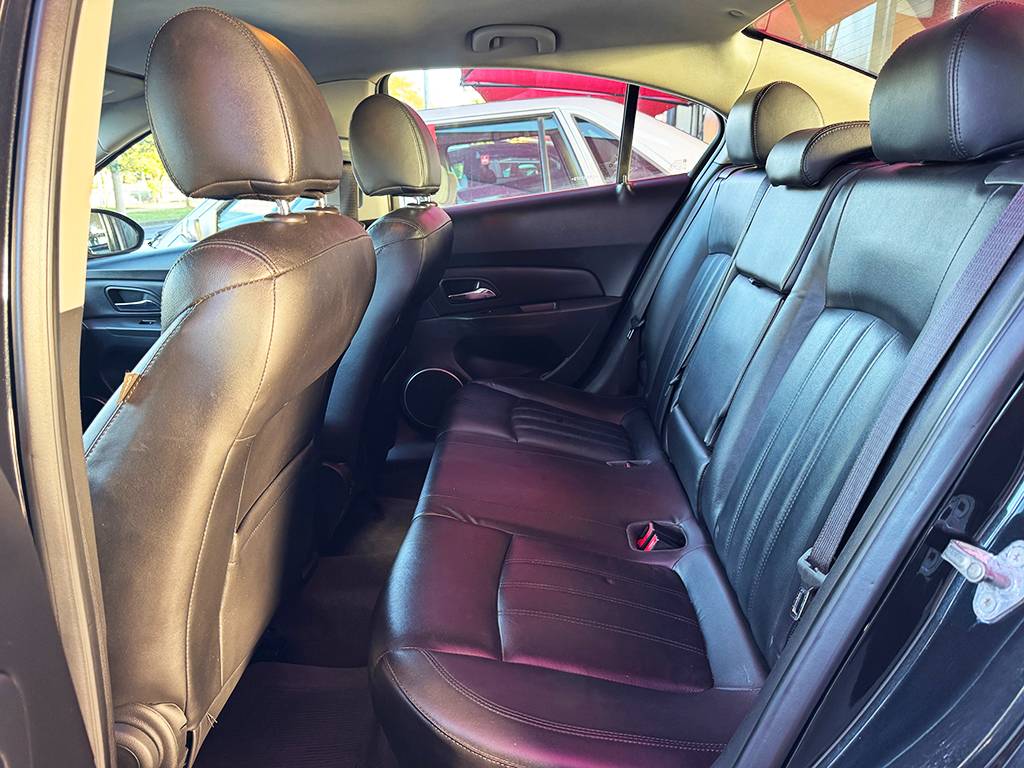 CHEVROLET CRUZE