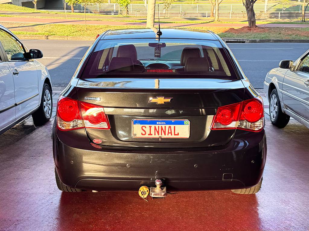CHEVROLET CRUZE