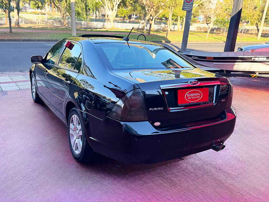 FORD FUSION