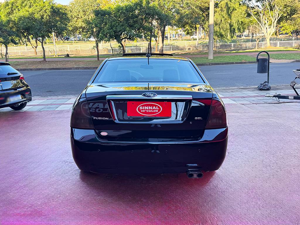 FORD FUSION