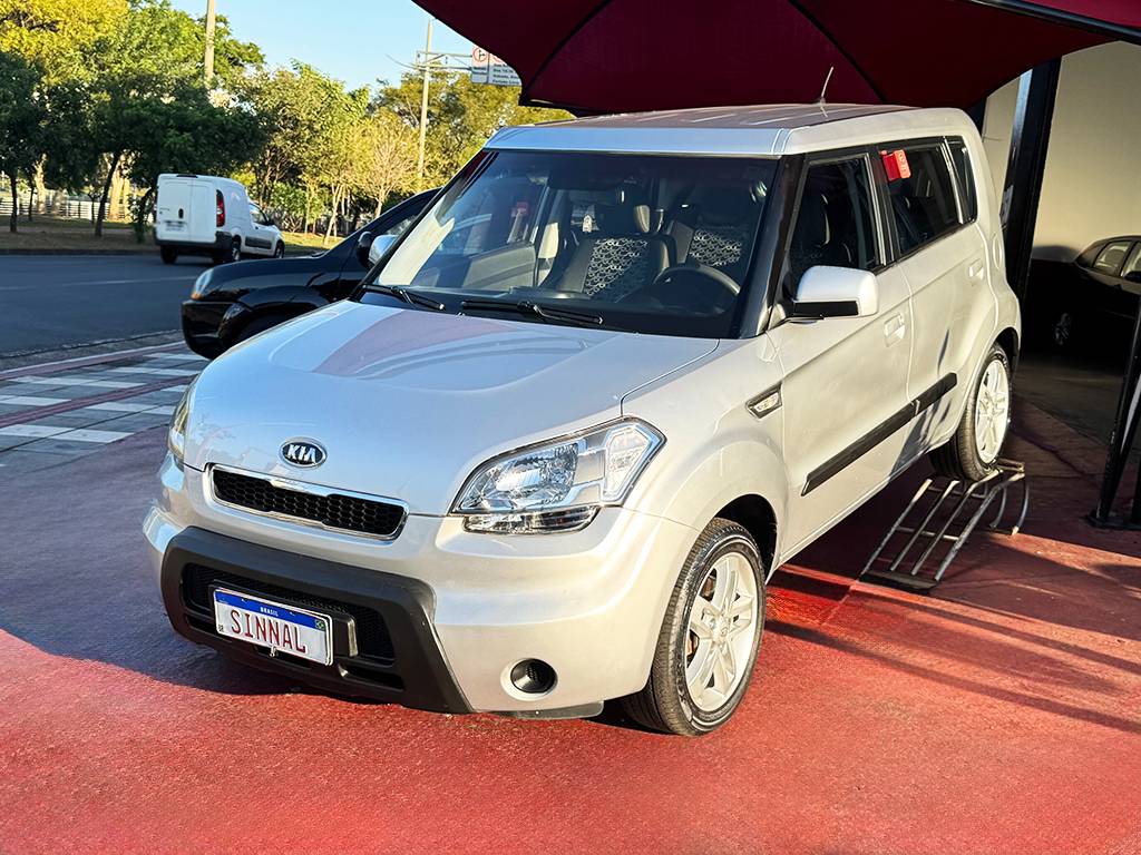 KIA SOUL