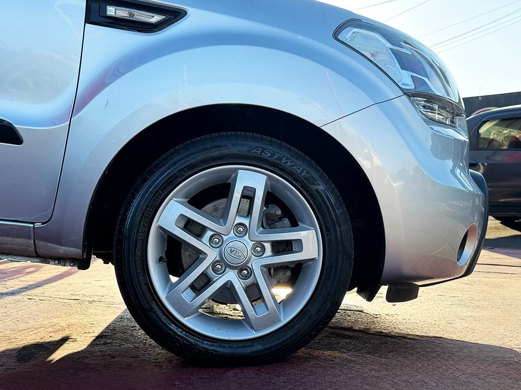 KIA SOUL