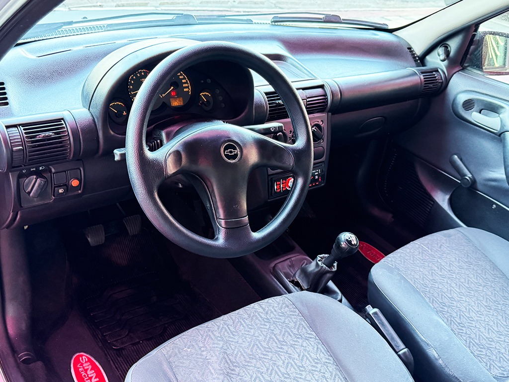 CHEVROLET CORSA