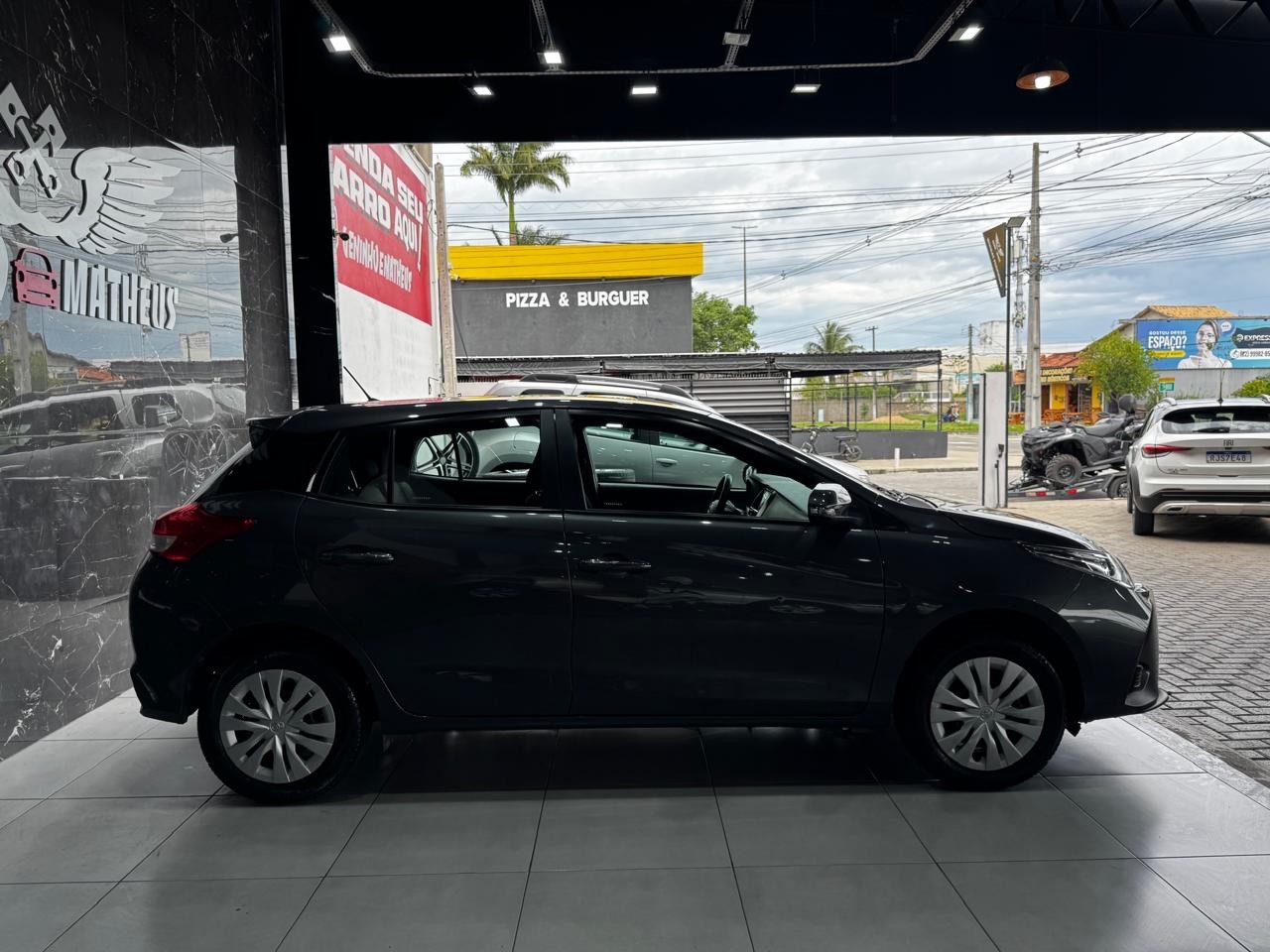 TOYOTA YARIS