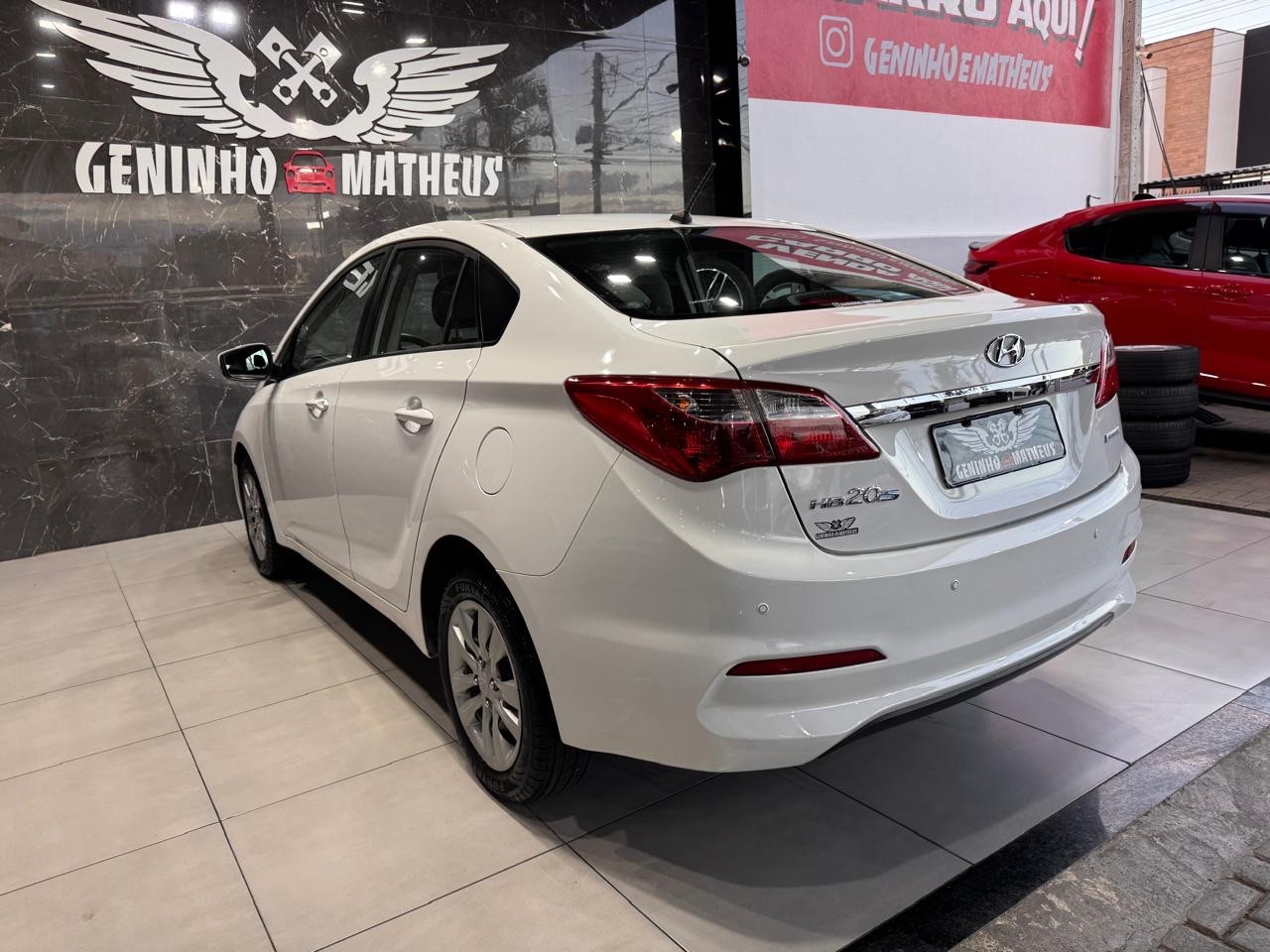 HYUNDAI HB20S