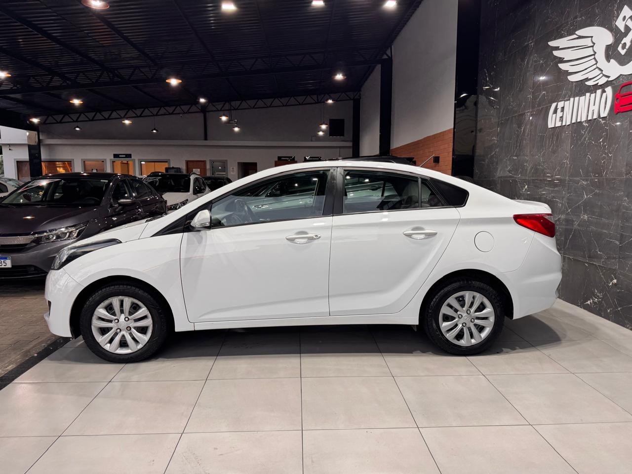 HYUNDAI HB20S