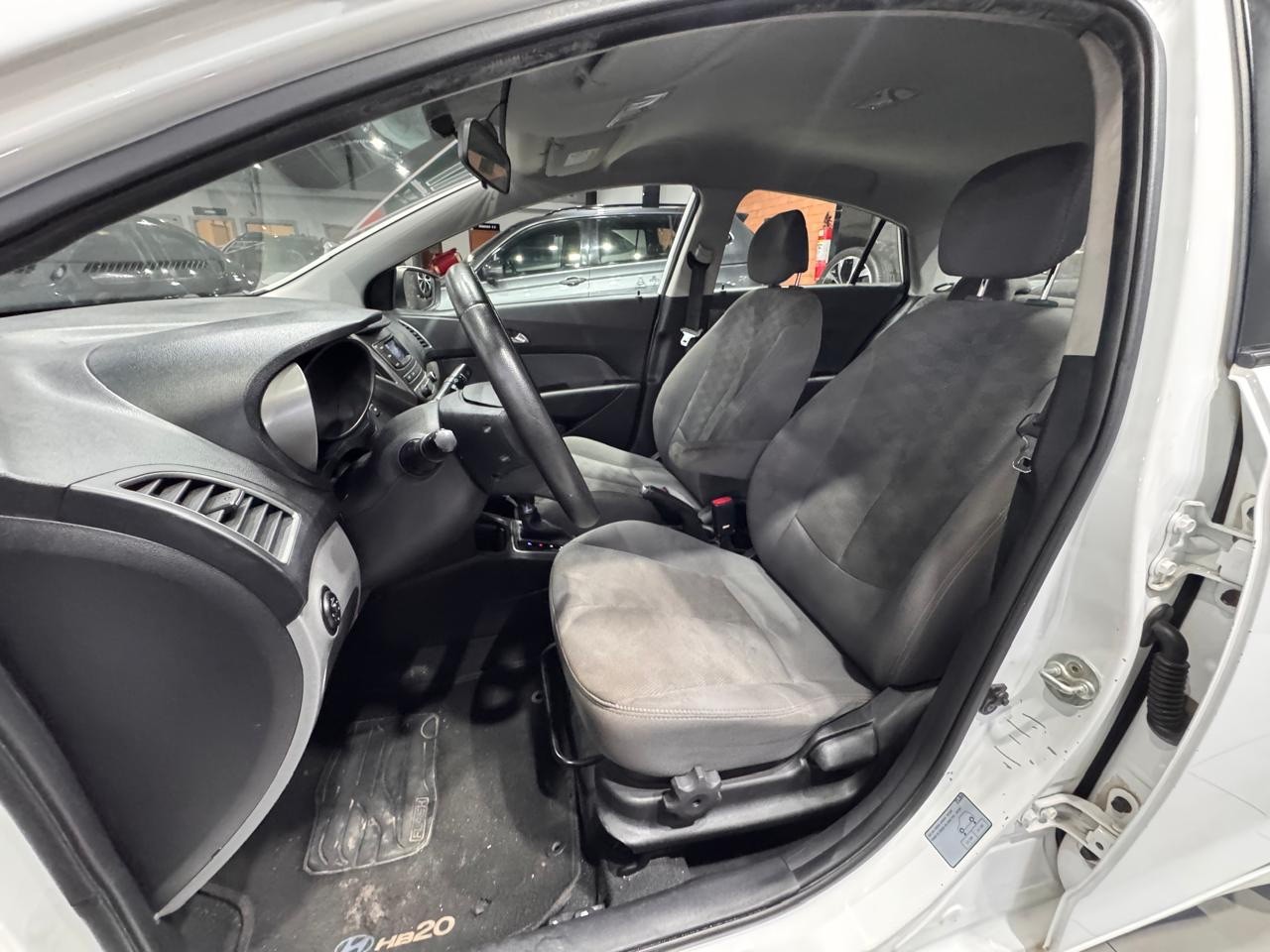 HYUNDAI HB20S