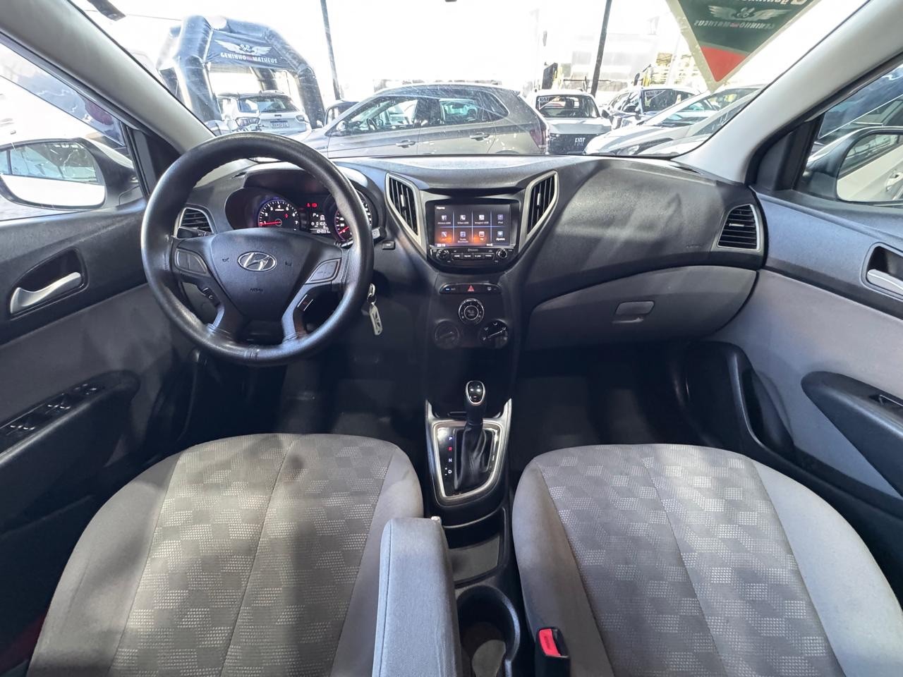 HYUNDAI HB20S