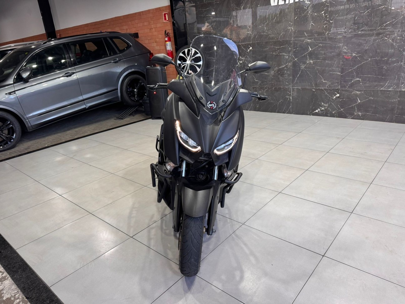YAMAHA XMAX ABS