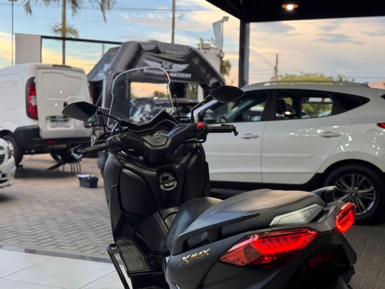 YAMAHA XMAX ABS