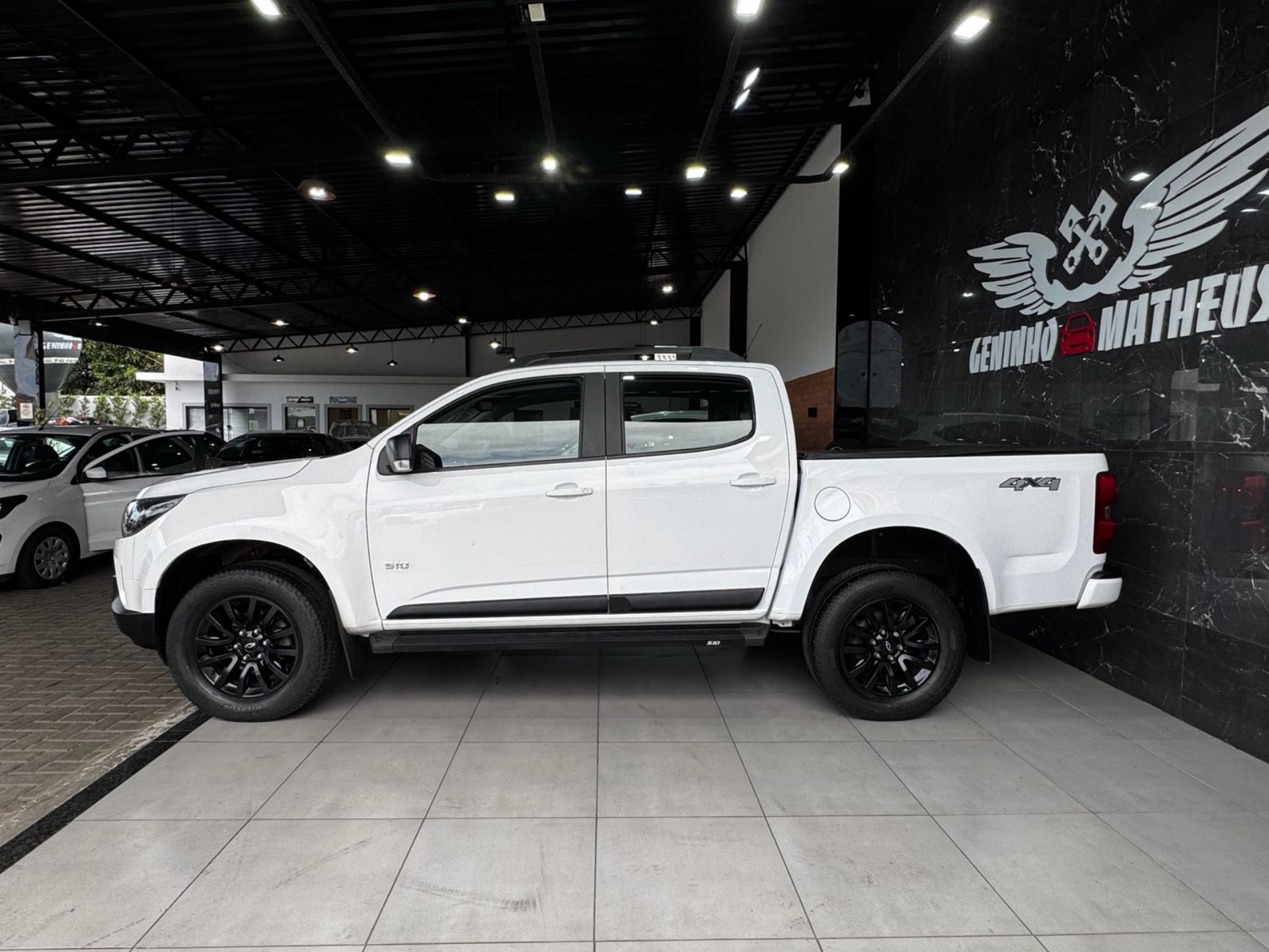CHEVROLET S10