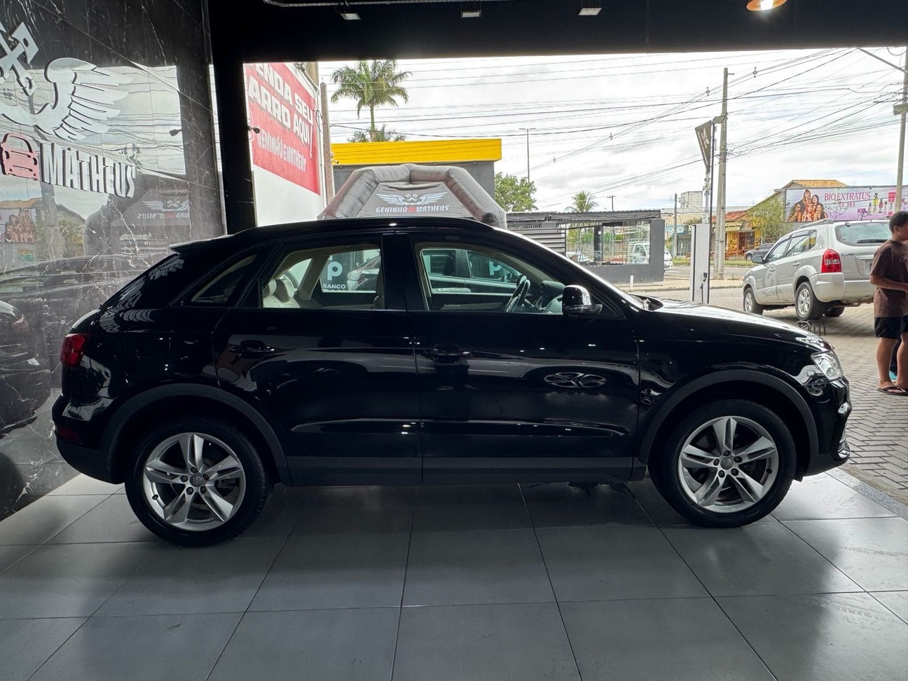 AUDI Q3