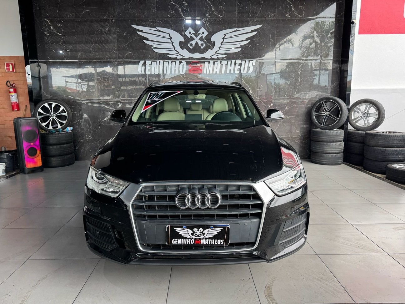 AUDI Q3