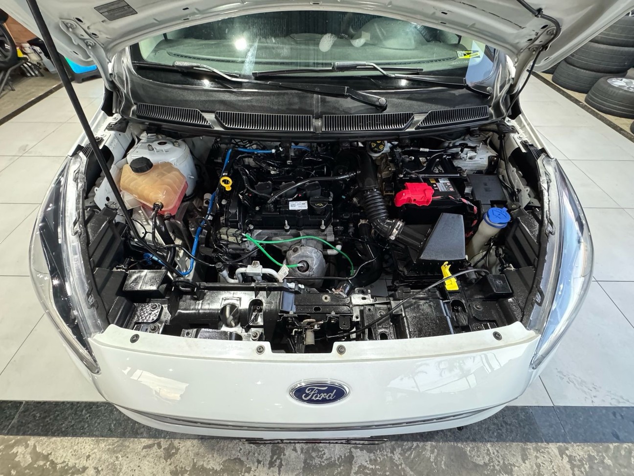 FORD KA