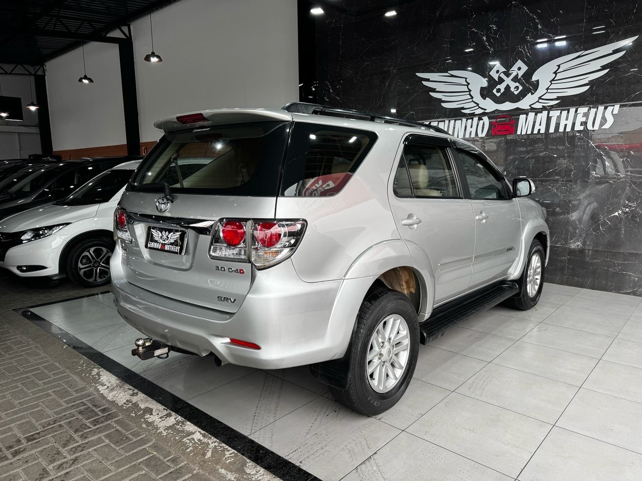 TOYOTA HILUX SW4