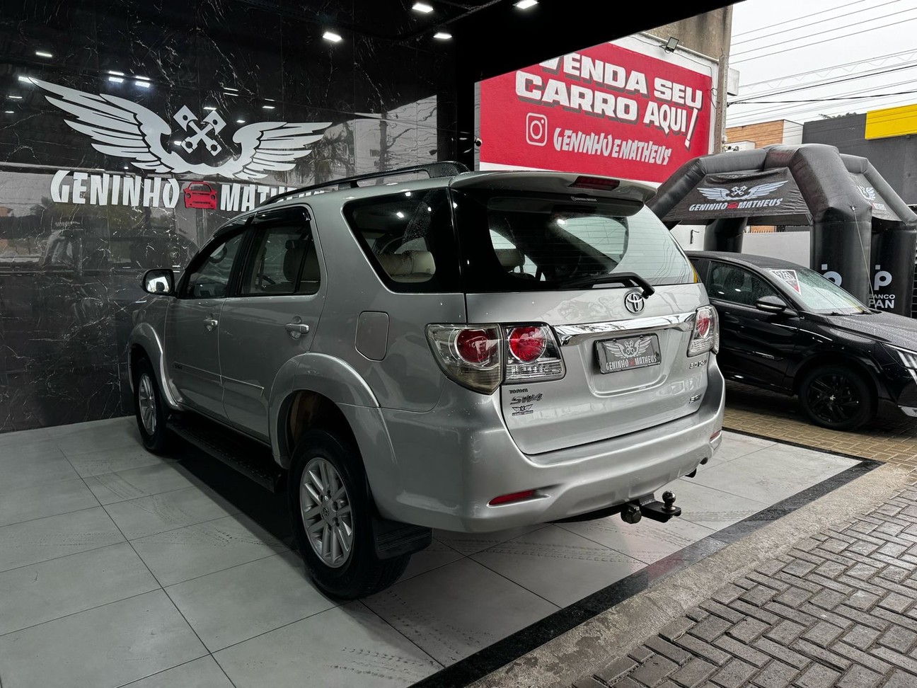 TOYOTA HILUX SW4
