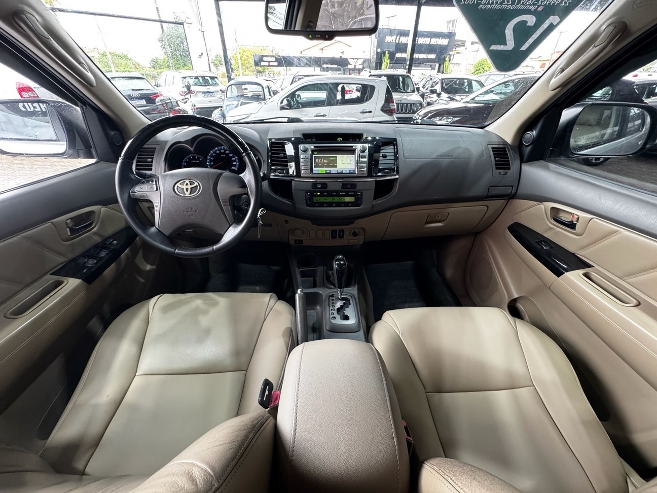 TOYOTA HILUX SW4