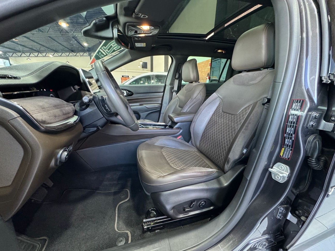 JEEP COMMANDER