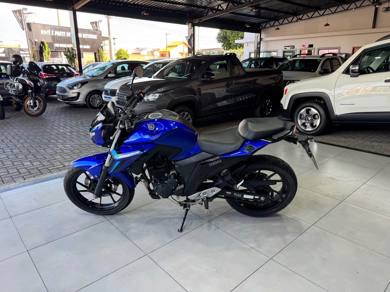 YAMAHA FZ25 FAZER ABS