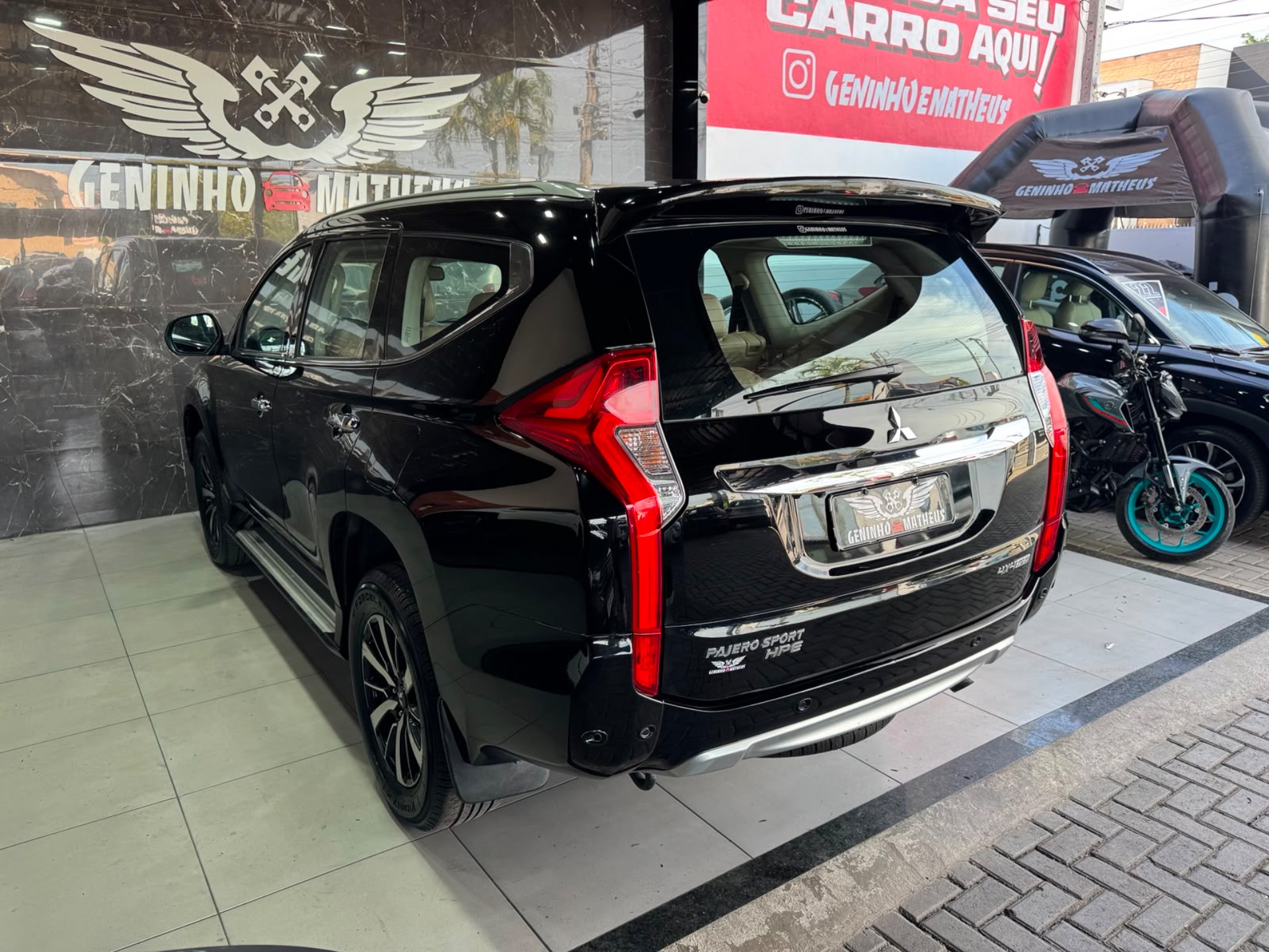 MITSUBISHI PAJERO SPORT